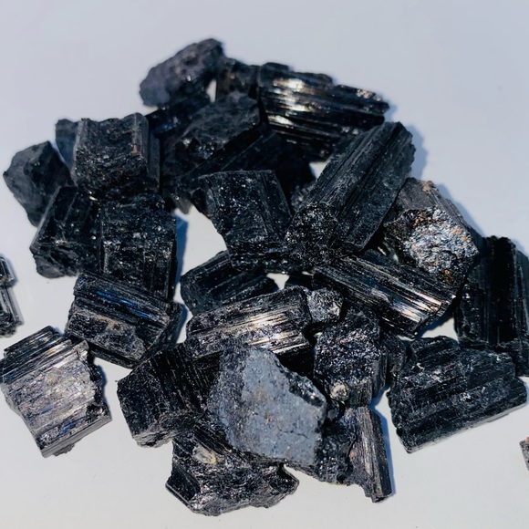 Black Tourmaline Natural/rough Crystal - Picture 4 of 7